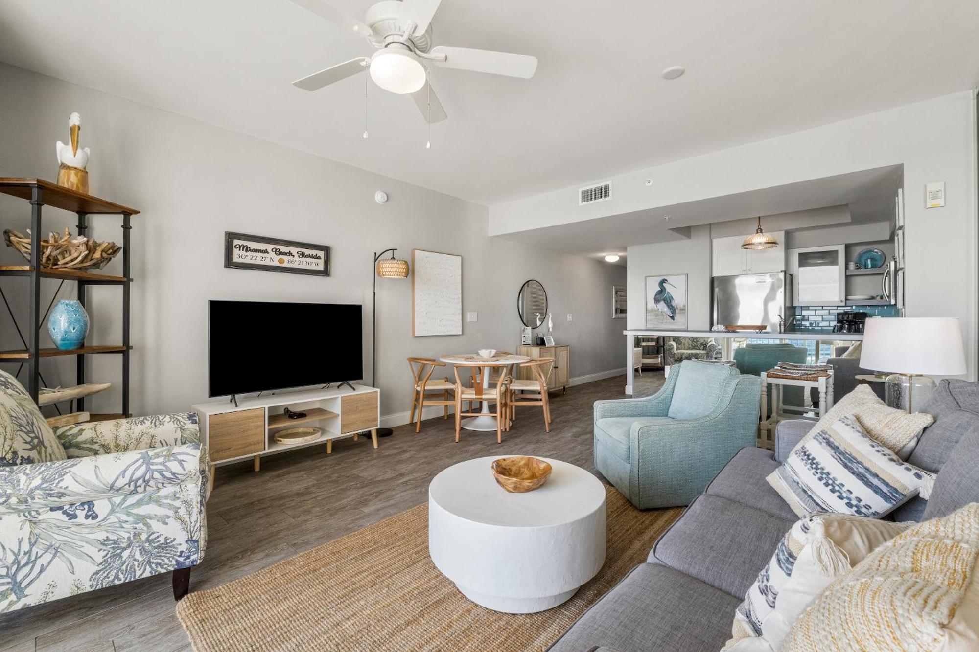 Majestic Sun Beach Resort By Panhandle Getaways Destin Bagian luar foto