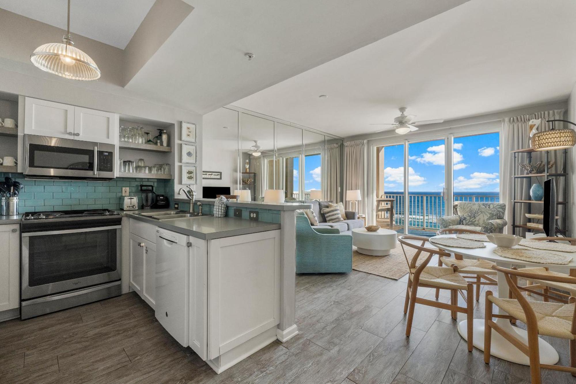Majestic Sun Beach Resort By Panhandle Getaways Destin Bagian luar foto