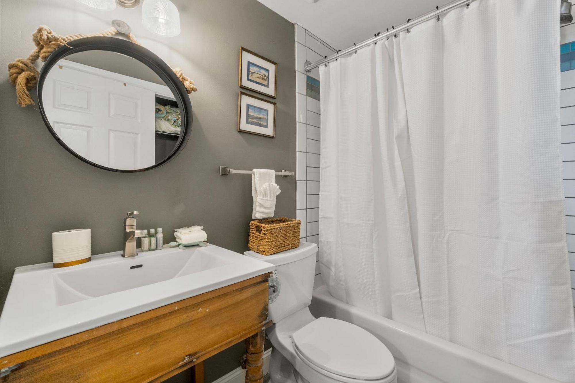 Majestic Sun Beach Resort By Panhandle Getaways Destin Bagian luar foto
